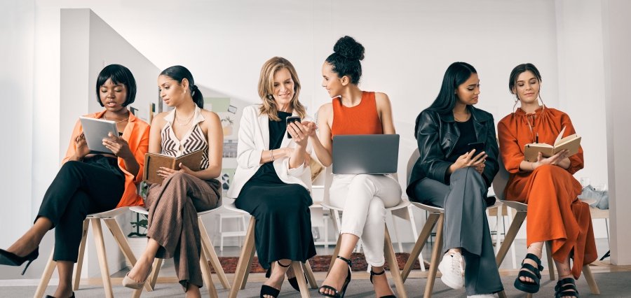 Read more about the article Two Women’s Networks Merge to Launch Irish Women in Business Club